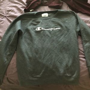 Champion ladies crew neck!! Super soft